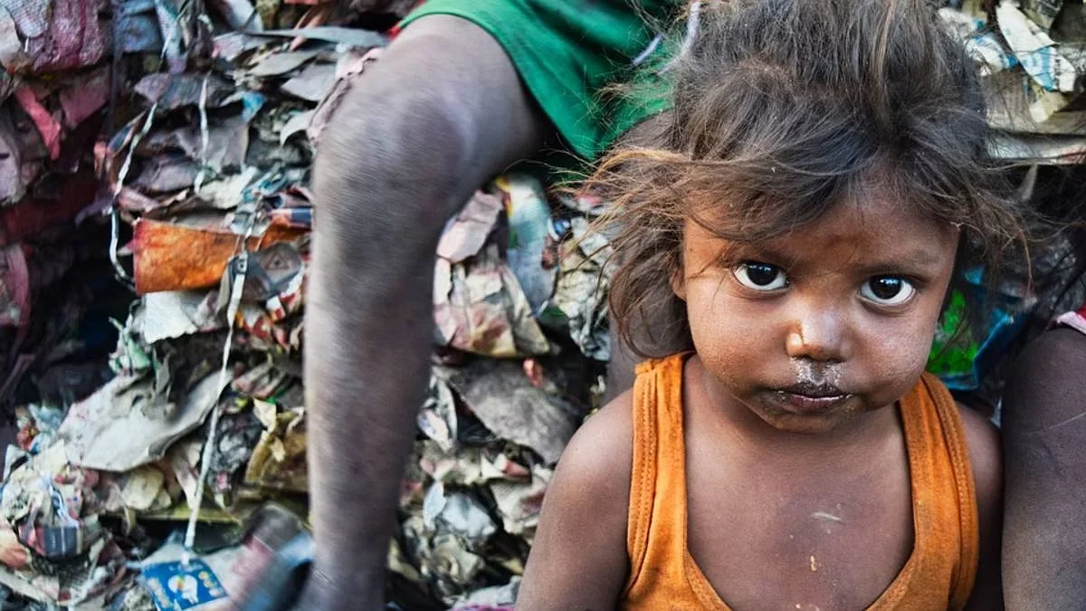 Over 135 Million Indians Break Free from Multidimensional Poverty in Five Years, States NITI Aayog Report india's poverty index by niti aayog